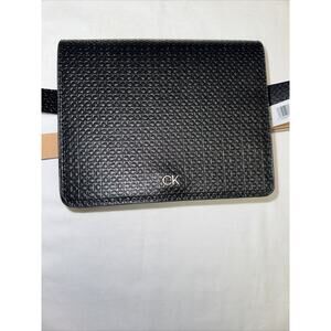 Calvin Klein Vegan Leather Micro CK LOGO Black Fanny Pack Belt Bag‎ Large